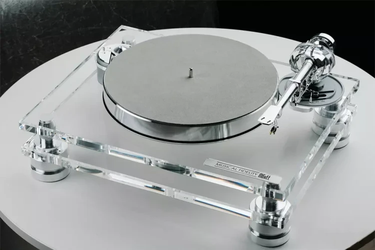 Musical Fidelity M6xTT – “transparent” turntable