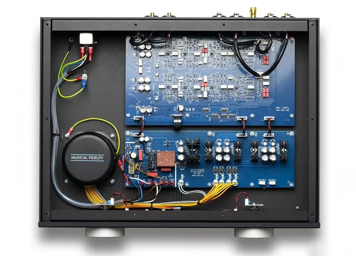 Musical Fidelity M8x Vinyl – fully balanced phonopreamplifier