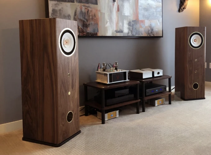 Songer Audio S1x — floorstanding speakers with 95 dB sensitivity