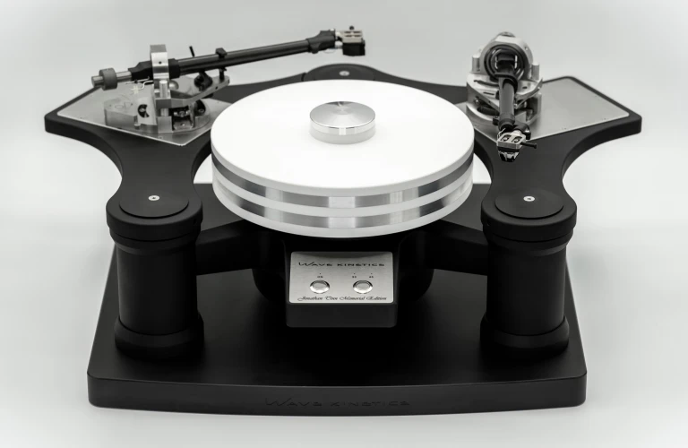 Wave Kinetics NVS Reference Turntable Jonathan Tinn Memorial Edition is presented