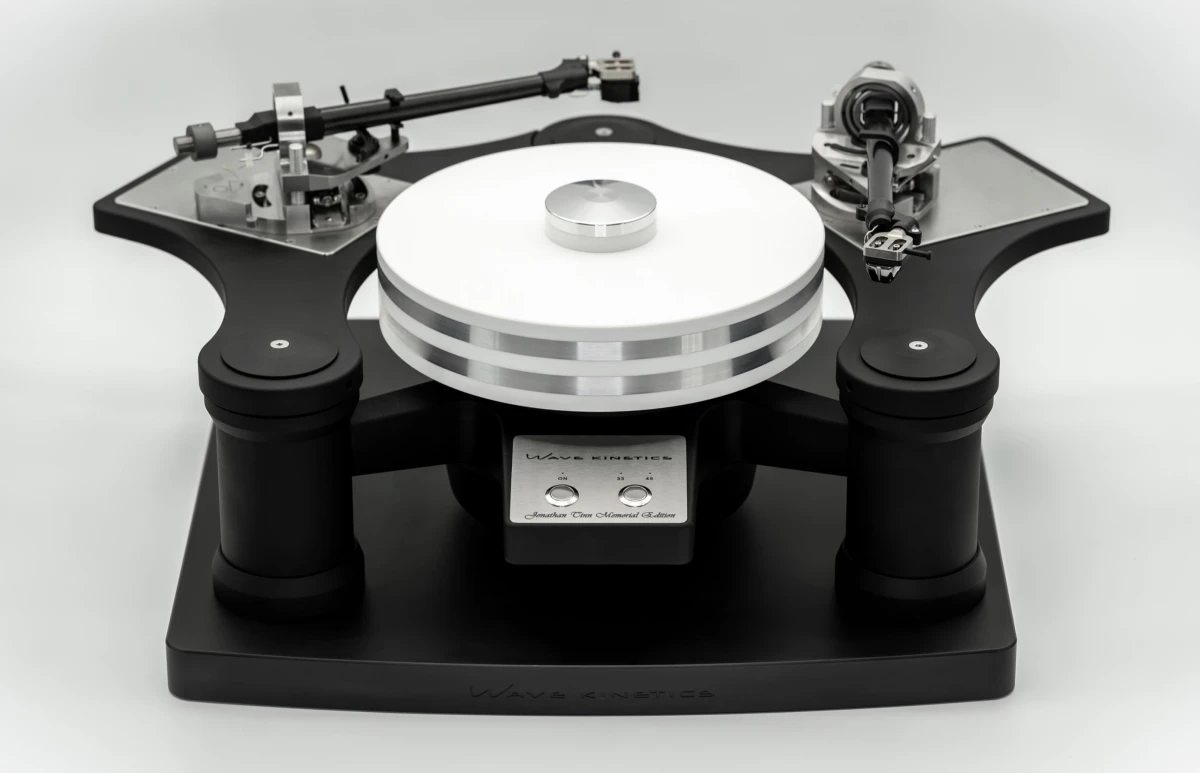 Wave Kinetics NVS Reference Turntable Jonathan Tinn Memorial Edition is presented