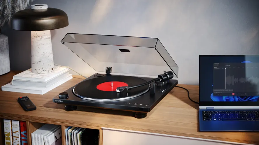 Sharp RP-TT100 – the Return of a Legend to the Vinyl Turntable!
