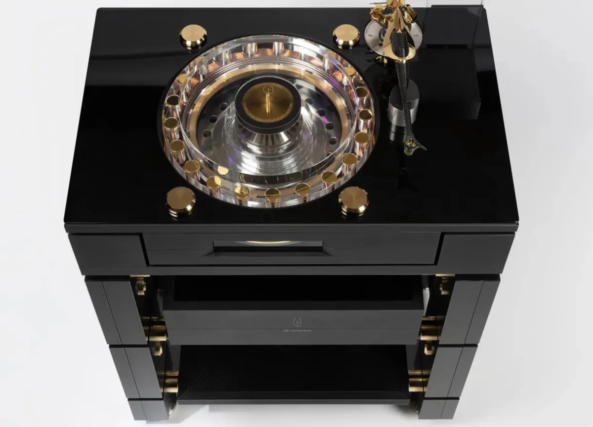 Wilson Benesch GMT One