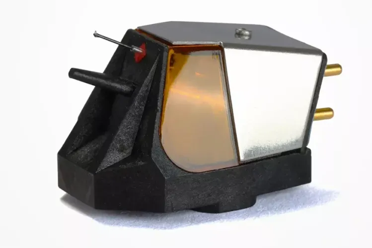 Rega Nd9 - Flagship Moving-Magnet Cartridge