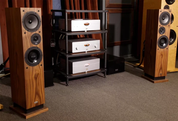 Audiophile's guide - how to choose an amplifier for loudspeakers?