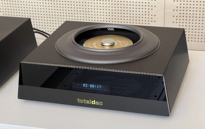 TOTALDAC d1-CD – Top-Loading Compact Disc Transport