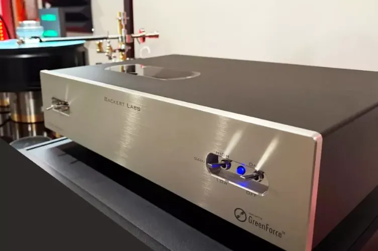 Backert Labs Optik Phono 1.1 - Phono Preamplifier for Optical Cartridges
