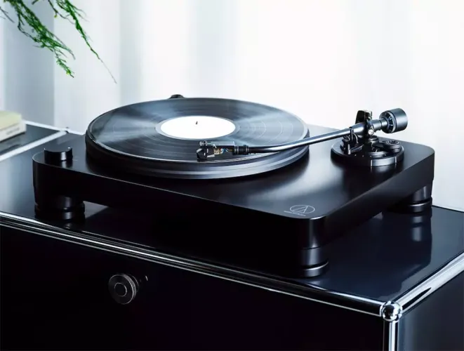 Audio-Technica AT-LP7X – Affordable Belt-Drive Turntable
