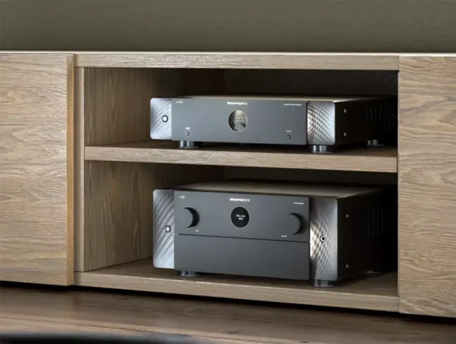 Marantz AV 30 and AMP 30 – an AV processor and 6-channel power amplifier for your home theater