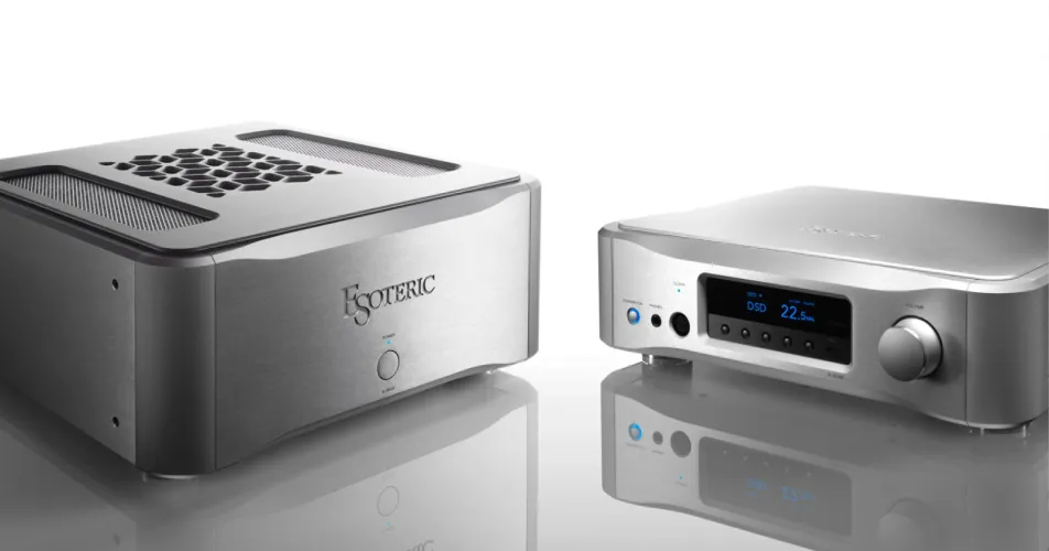 Esoteric N-05XE and S-05XE – Network Preamplifier with DAC and Power Amplifier from Japan